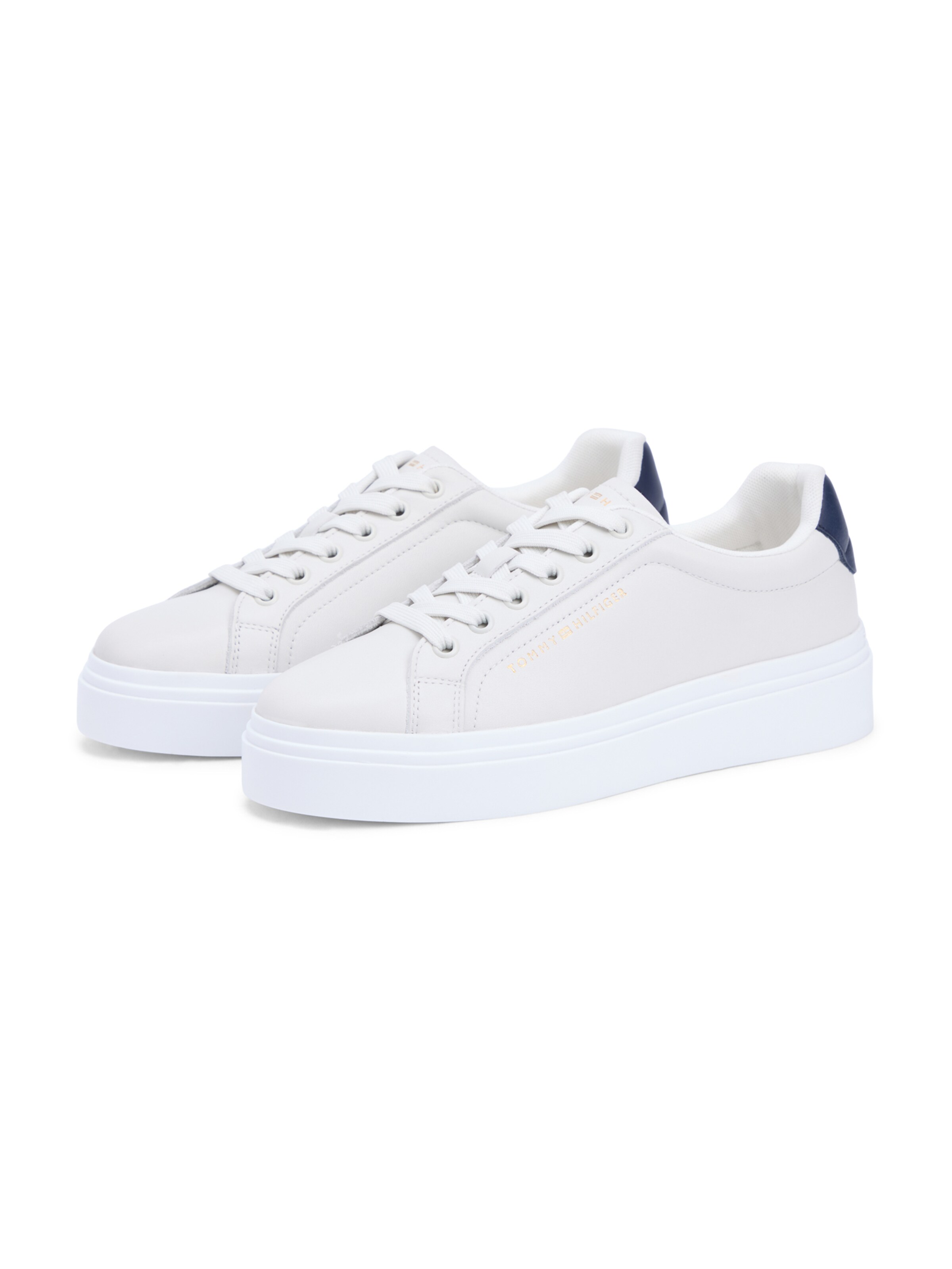 Baskets basses 'CHIC' TOMMY HILFIGER en beige : devant