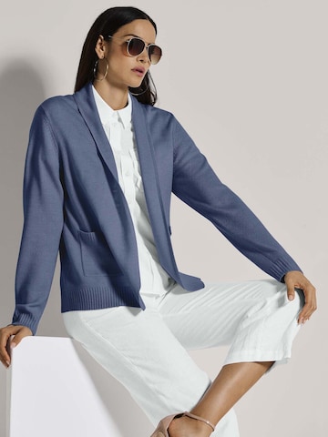 MADELEINE Strickjacke in Blau