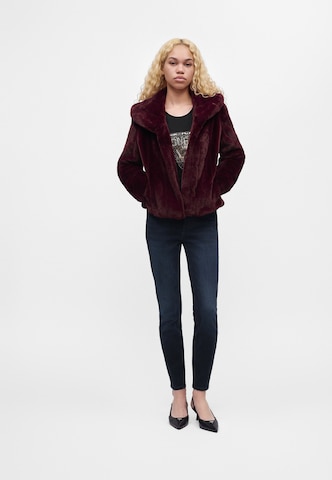 Veste mi-saison GUESS en rouge