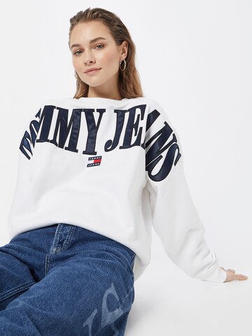 Sweat-shirt Tommy Jeans en blanc