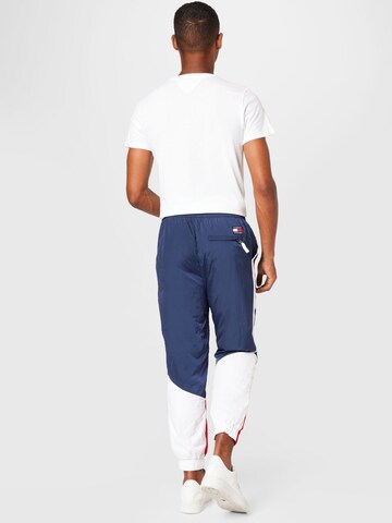 Tommy Jeans Tapered Hose in Blau