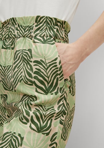 COMMA Zvonové kalhoty Kalhoty – zelená