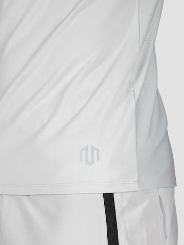 MOROTAI - Camiseta funcional en gris