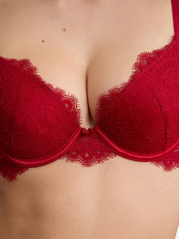 ETAM T-shirt Bra 'Infini' in Red