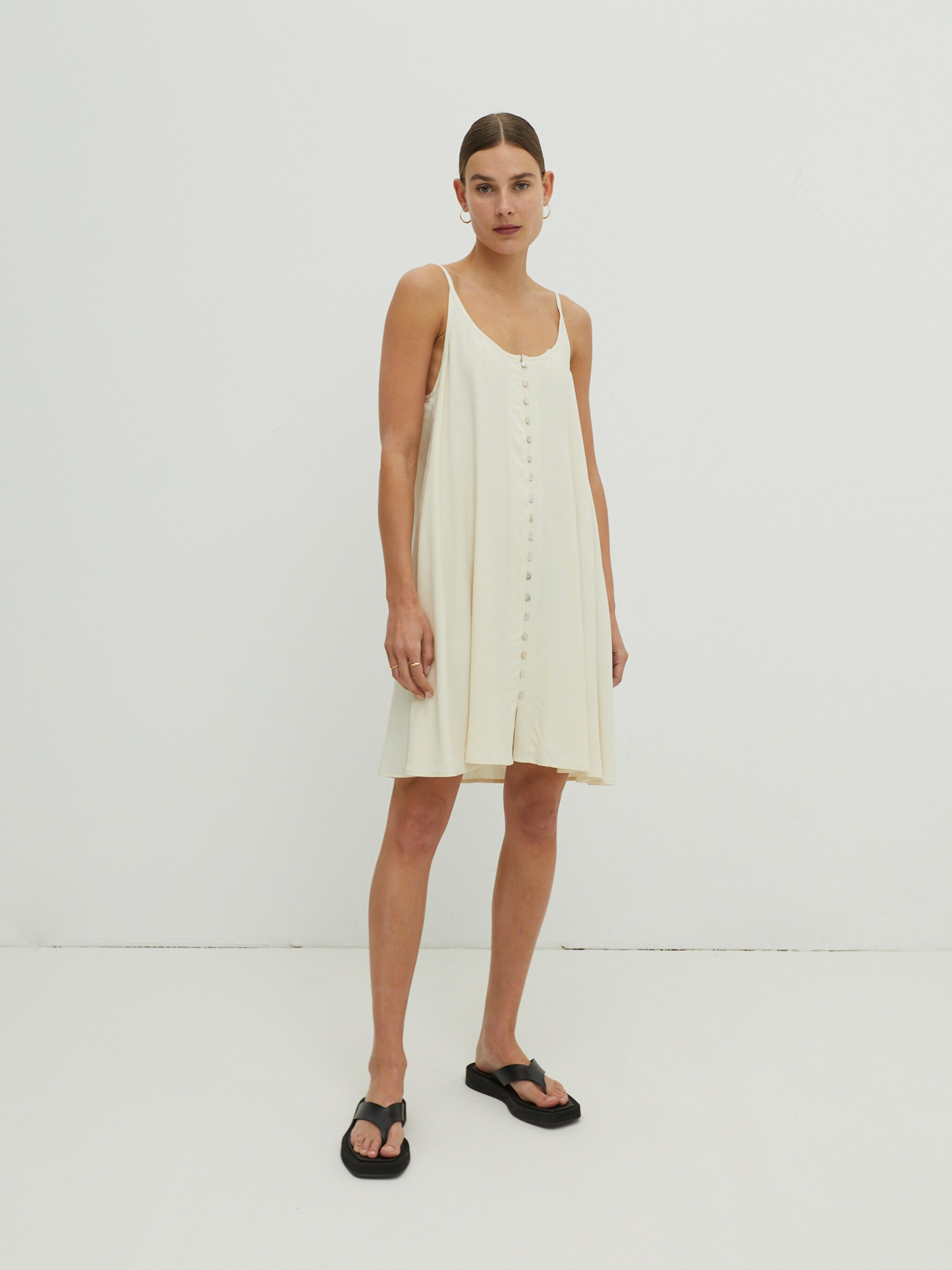 EDITED Producten Zomerjurk 'Dayana' Beige