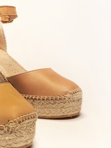 Alhamas Slingpumps 'Alpargata Cuña 10 cm' in Beige