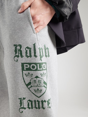 Effilé Pantalon 'SEASONAL FLEECE' Polo Ralph Lauren en gris