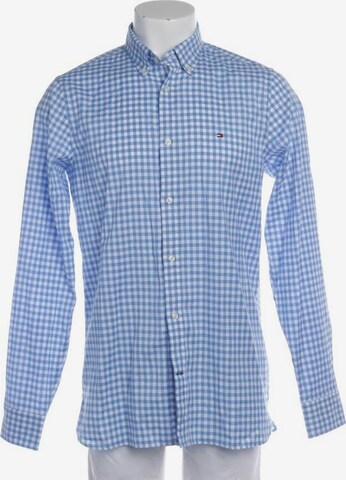 TOMMY HILFIGER Button Up Shirt in M in Blue: front