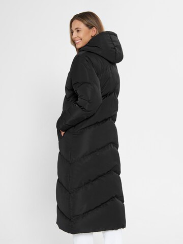 BENCH Wintermantel 'Eloraina' in Schwarz