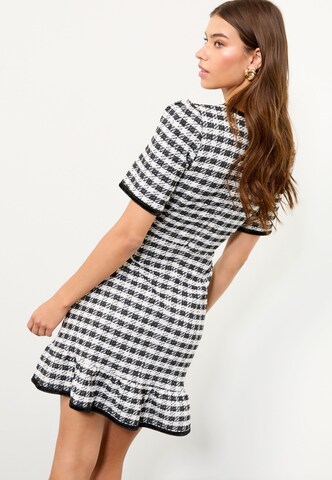 Lipsy - Vestido em preto