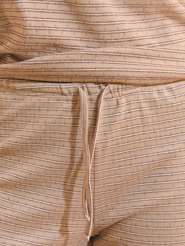 Shorty 'Beno' di ETAM in beige