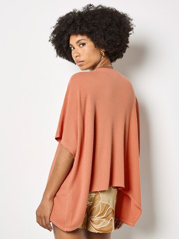 Apricot Blouse ' ' in Pink