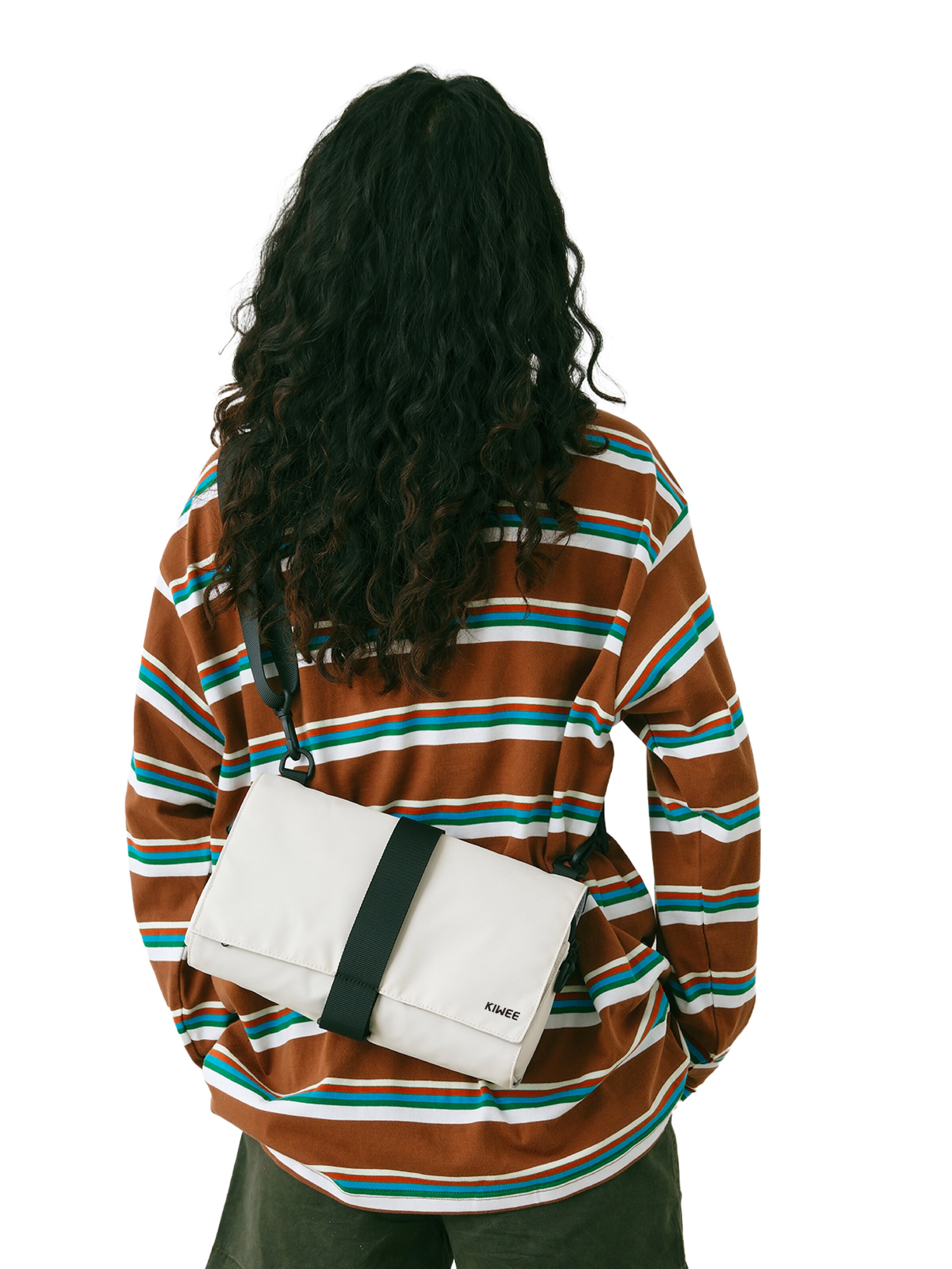 KIWEE Umhängetasche 'KIWEE'‌‌‌‌‌‌‌‌ in Weiß