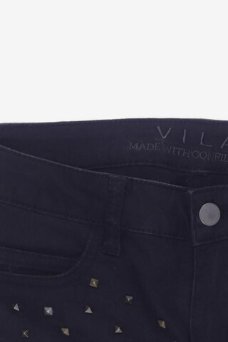 VILA Shorts in XS in Black