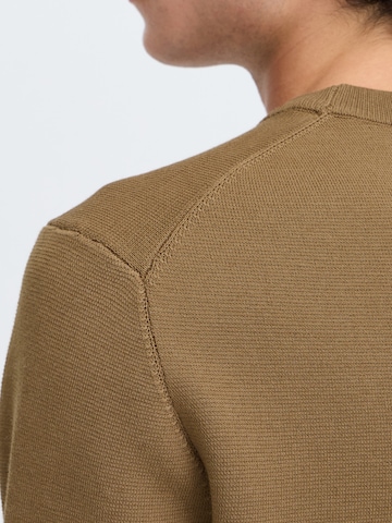 Pull-over 'CFTheo' Casual Friday en marron