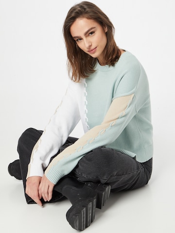 comma casual identity Sweater in Green