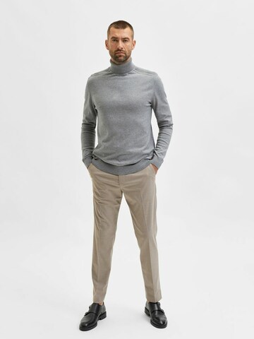 SELECTED HOMME - Regular Fit Pullover 'Berg' em cinzento