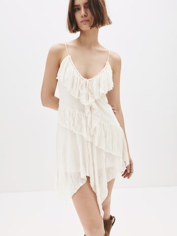 Abito di Pull&Bear in beige: frontale
