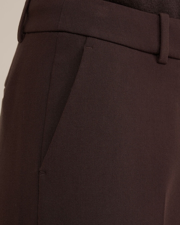 WE Fashion - Slimfit Pantalón de pinzas en marrón