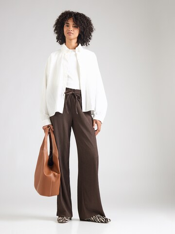 Wide Leg Pantalon 'ONLALTA' ONLY en marron