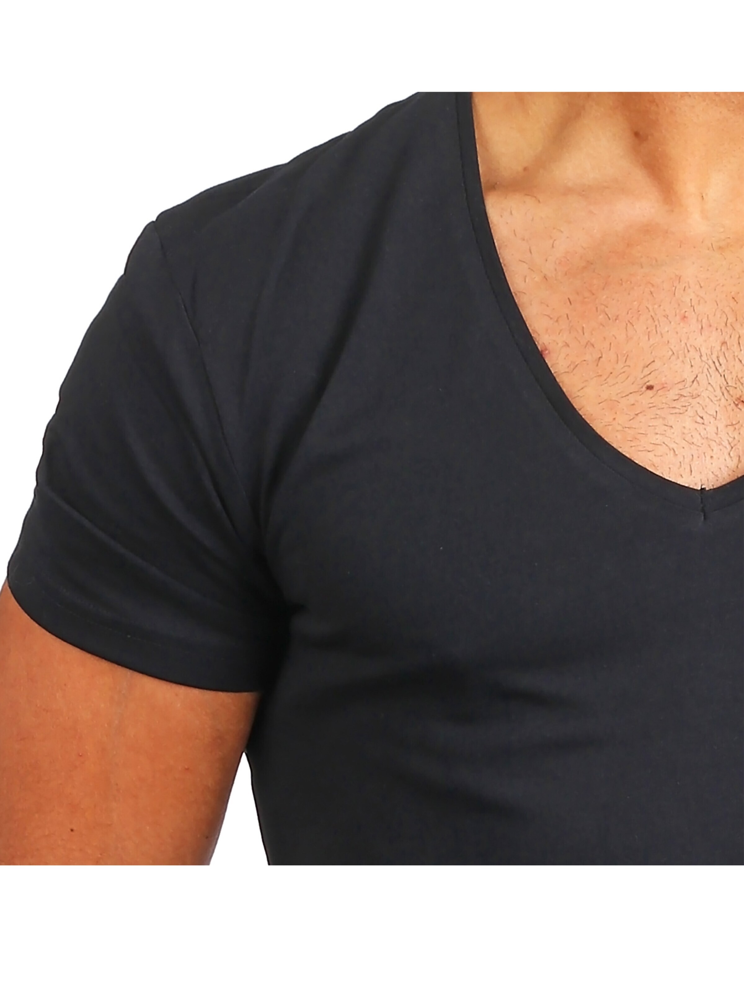 YOUNG & RICH Shirt in Black