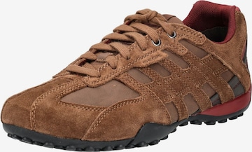 GEOX - Sapatilhas baixas 'U Snake A' em castanho: frente