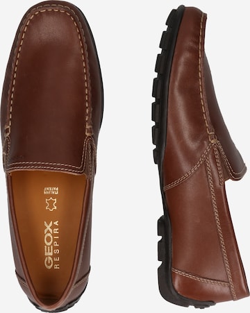 GEOX - Mocassins em castanho