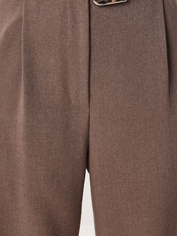 Wide leg Pantaloni di Happiness İstanbul in beige