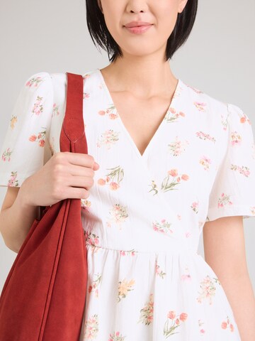 PIECES Sommarklänning 'PCEMMA' i vit