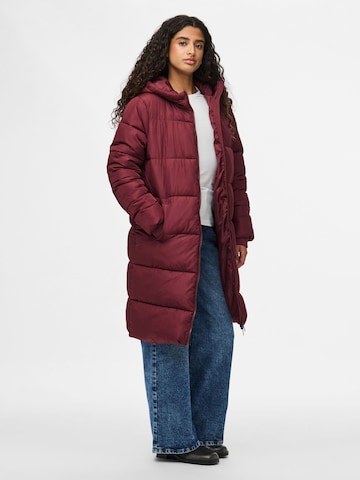 Manteau d’hiver 'PCBee' PIECES en rouge