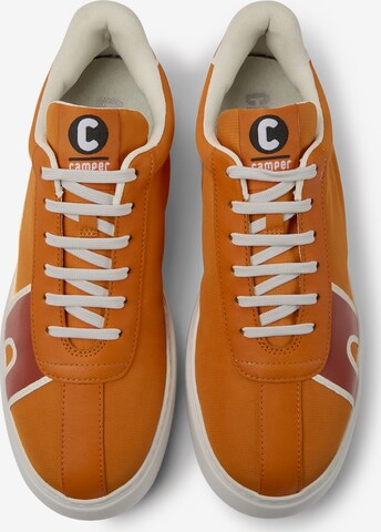 Sneaker bassa ' Runner K21 ' di CAMPER in arancione