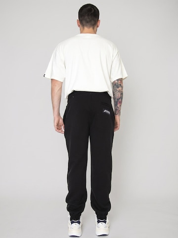 KANGOL Broek 'M' Essential Black Pants' in Zwart