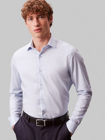 Calvin Klein Regular Fit Hemd in Blau: Vorderseite