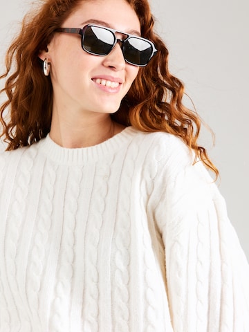 HOLLISTER Sweater in White