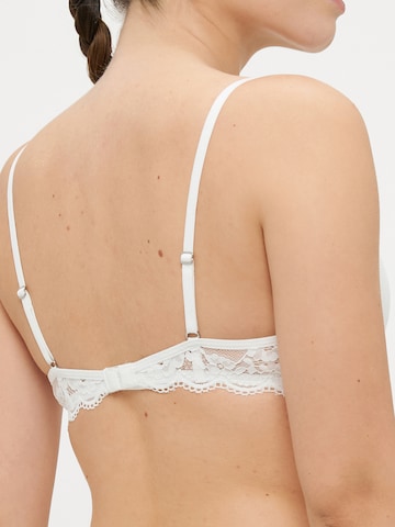 Lindex Σουτιέν για T-Shirt Σουτιέν 'Iris' σε λευκό