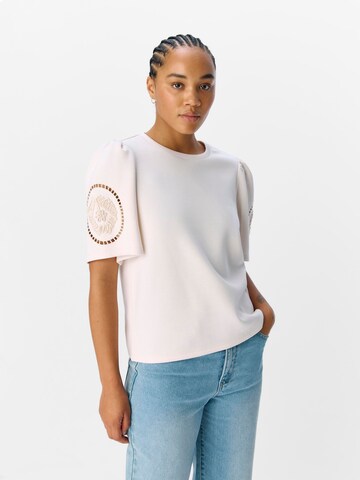 OBJECT - Camiseta 'ONJDorina' en blanco: frente