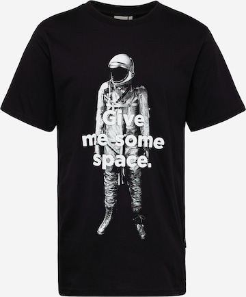 DEDICATED. T-shirt 'Stockholm Give Me Some Space' i svart: framsida