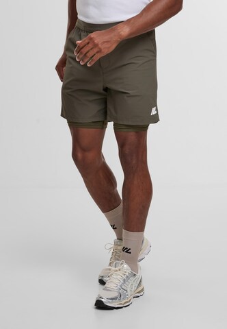 Another Cotton Lab Regular Shorts 'SRC' in Braun