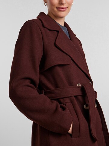 Manteau mi-saison 'Nika' PIECES en marron