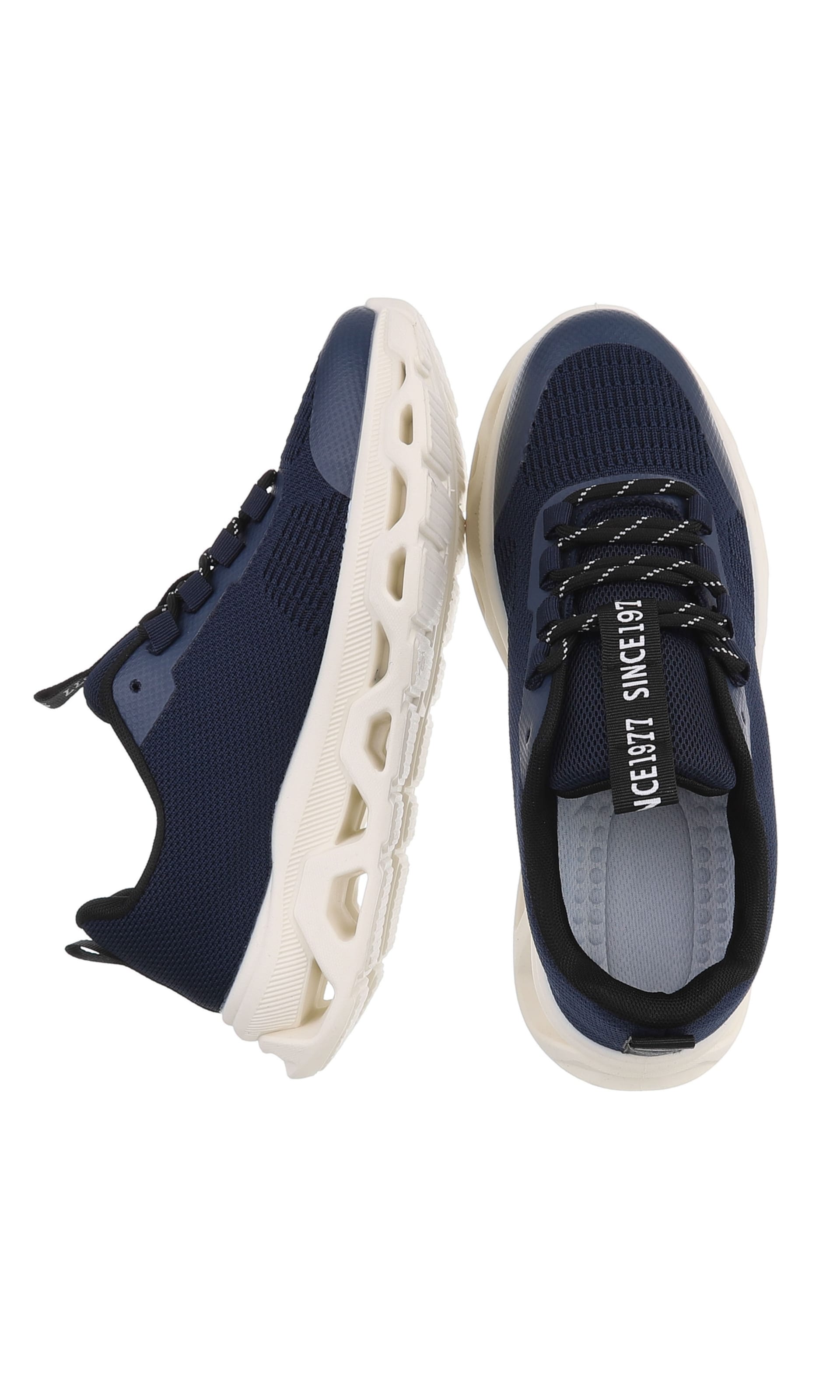 CoolWalk Sneakers in Blue