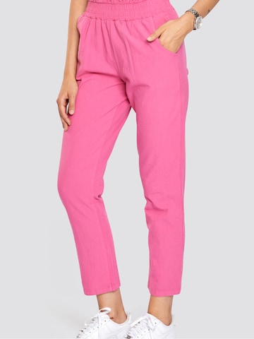Coupe slim Pantalon ' Berna ' FRESHLIONS en rose : devant