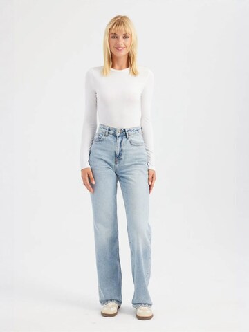 Hiccup Top 'Crop Top' w kolorze biały: przód