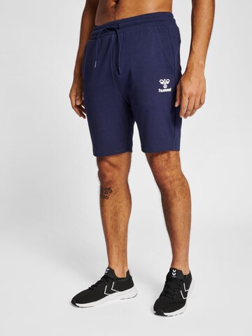 Hummel Regular Workout Pants in Blue: front