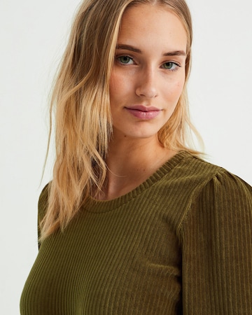 Sweat-shirt WE Fashion en vert