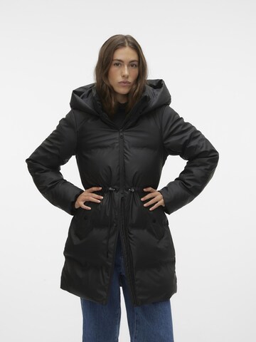 Manteau d’hiver 'NOE' VERO MODA en noir : devant