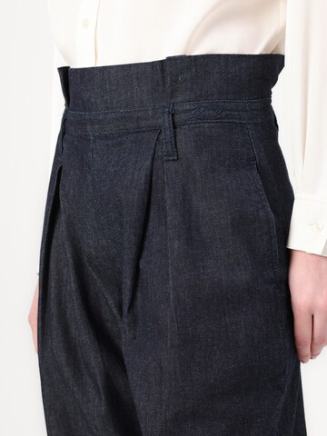 Karl Lagerfeld Loose fit Pleated Jeans in Blue