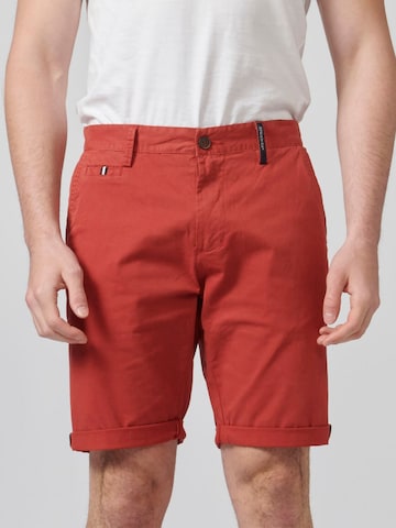 KOROSHI Regular Shorts in Rot