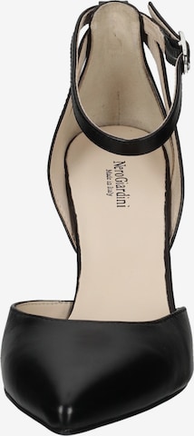 Nero Giardini Pumps in Black