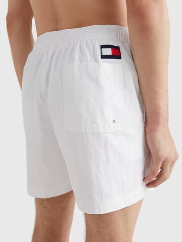 Tommy Hilfiger Underwear Plavecké šortky – bílá