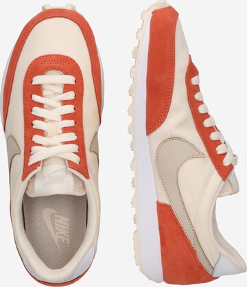 Nike Sportswear Platform trainers 'Daybreak' in Orange